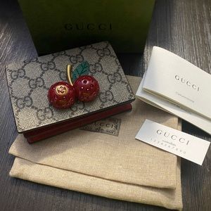 Gucci cherry wallet***SOLD****